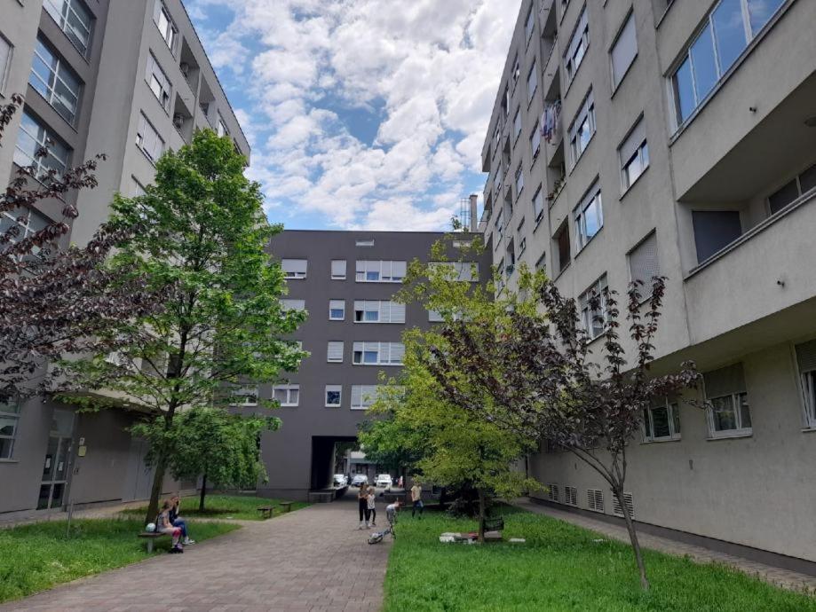 Apartman Lumi Arena Zagreb Buitenkant foto